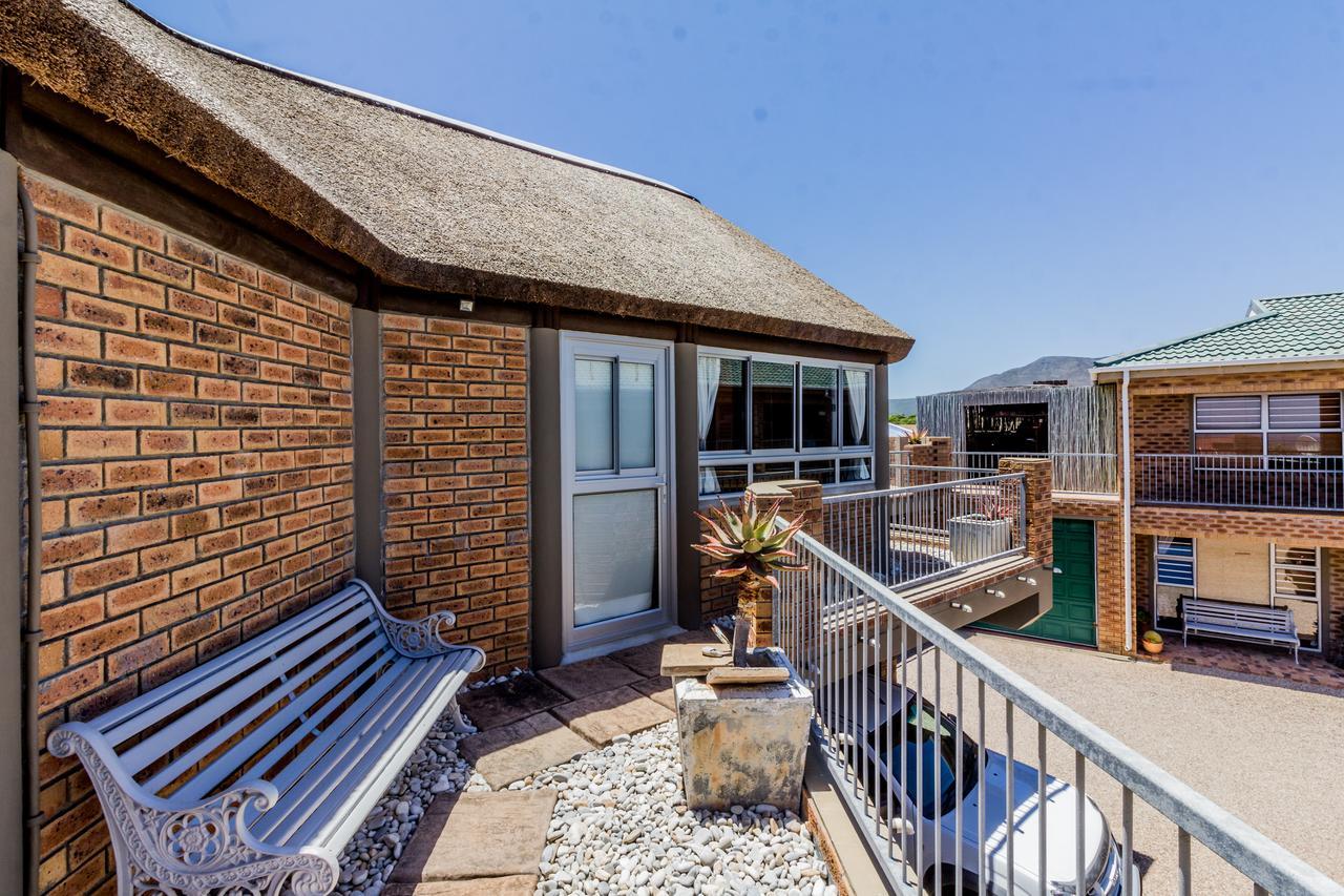 Walkerview Apartments Gansbaai Eksteriør billede