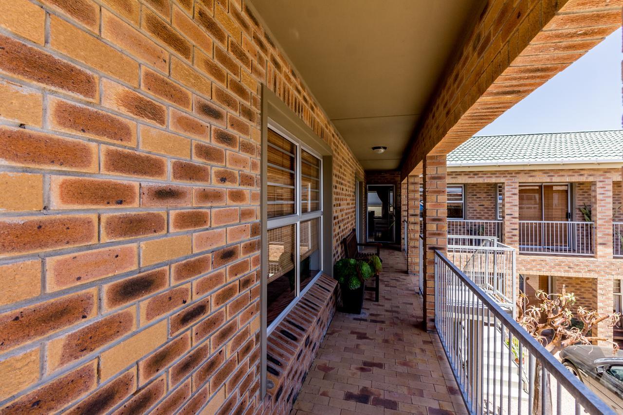 Walkerview Apartments Gansbaai Eksteriør billede